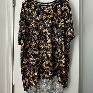 LuLaRoe Irma tunic